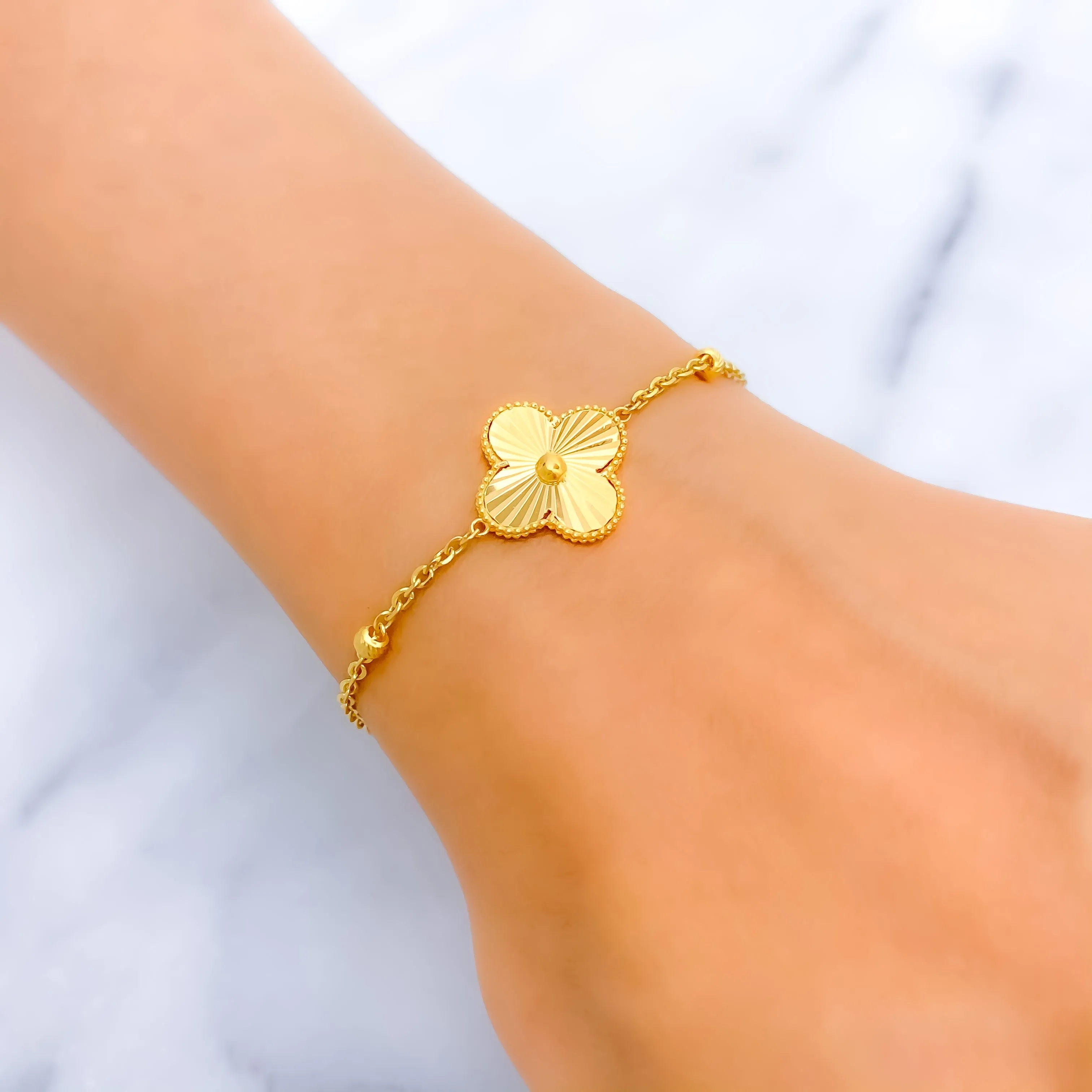 Trendy Ethereal 21k Gold Clover Bracelet