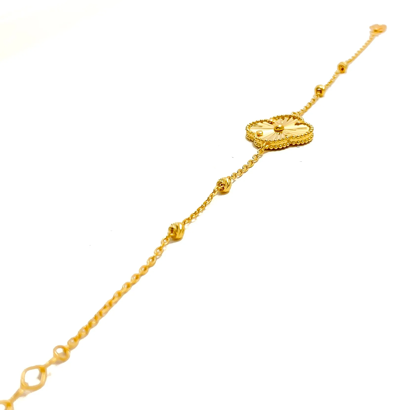 Trendy Ethereal 21k Gold Clover Bracelet