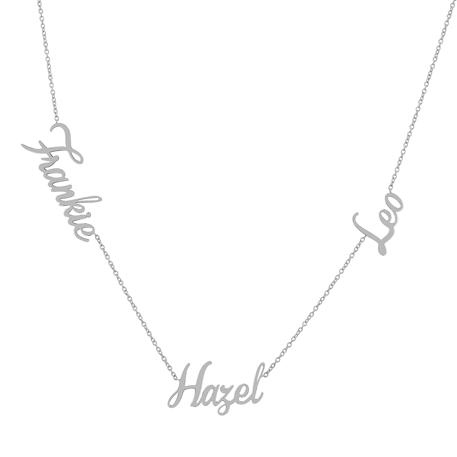 Trois Name Necklace