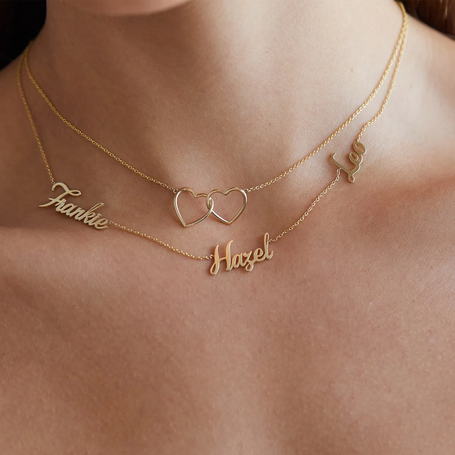 Trois Name Necklace