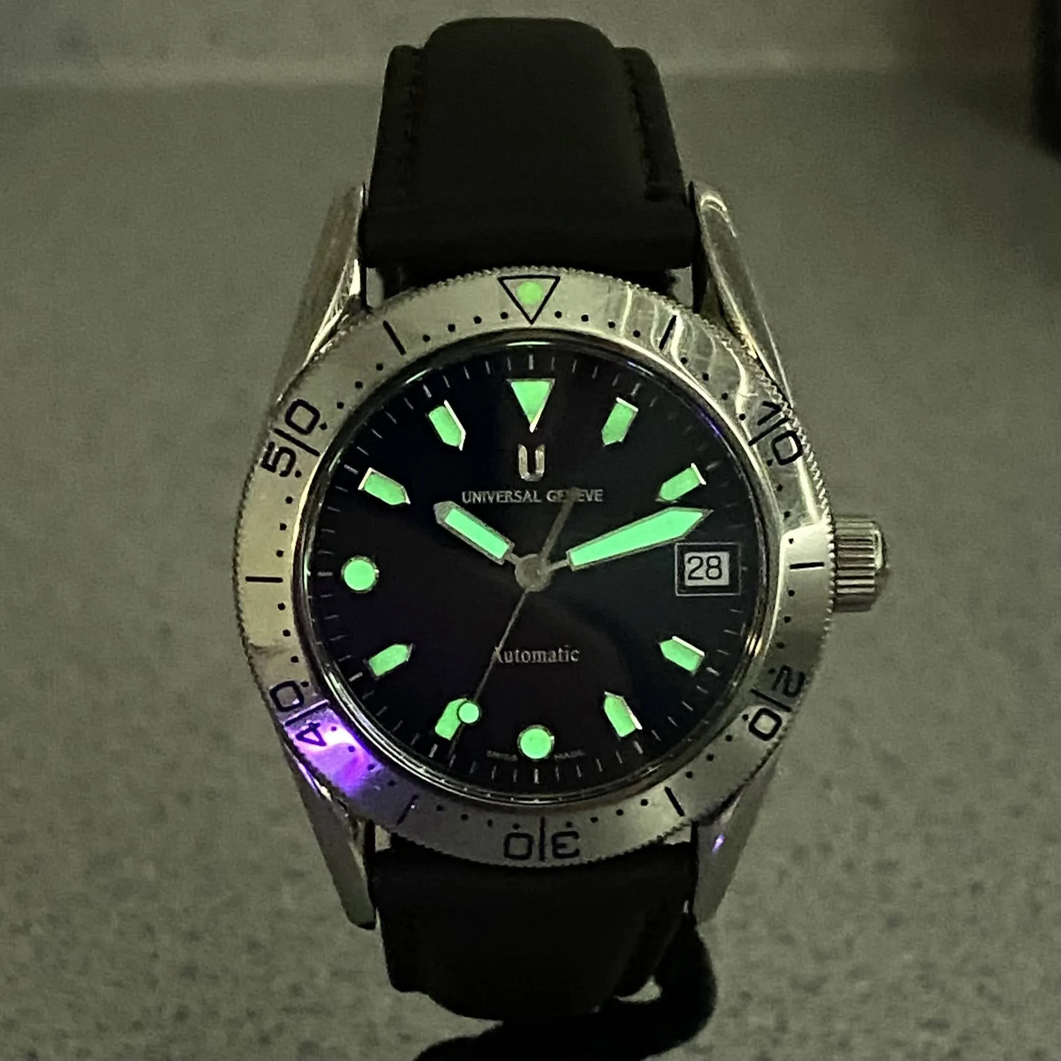 UNIVERSAL GENEVE Diver Automatic Watch 871.175 35mm Date Indicator Wristwatch