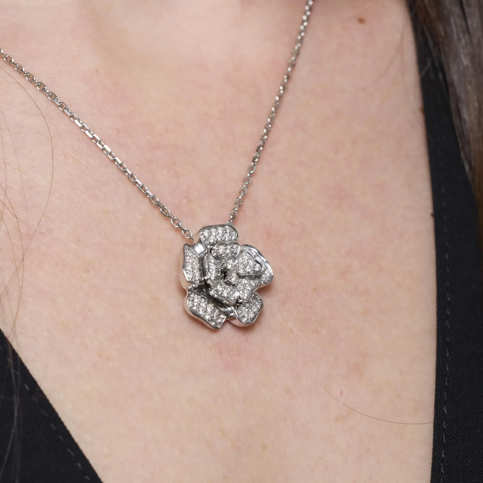 Vintage diamond 18k white gold flower necklace