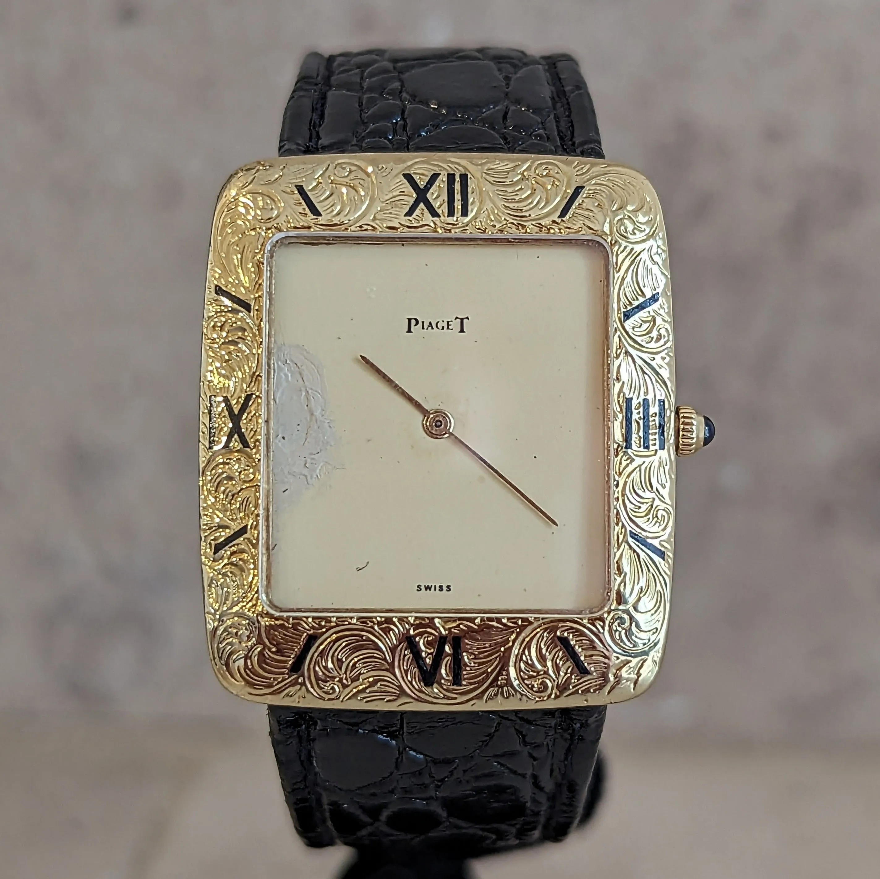 Vintage PIAGET Wristwatch 18K Gold ULTRA-THIN Movement Cal. 9P 18 Jewels Watch