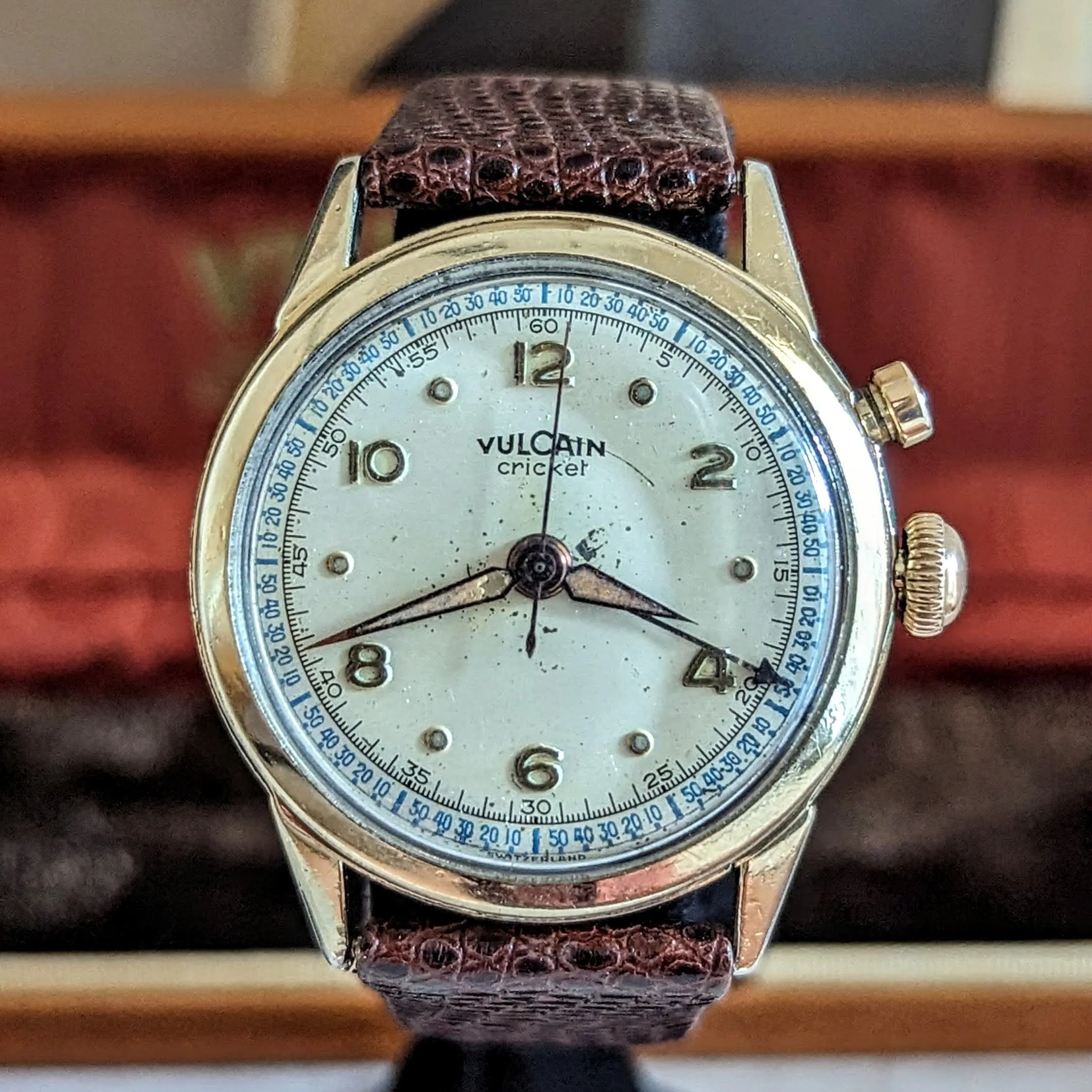 VULCAIN Cricket Alarm Wristwatch 17 Jewels Cal. 120 Swiss Made Vintage Watch - Box & Papers!