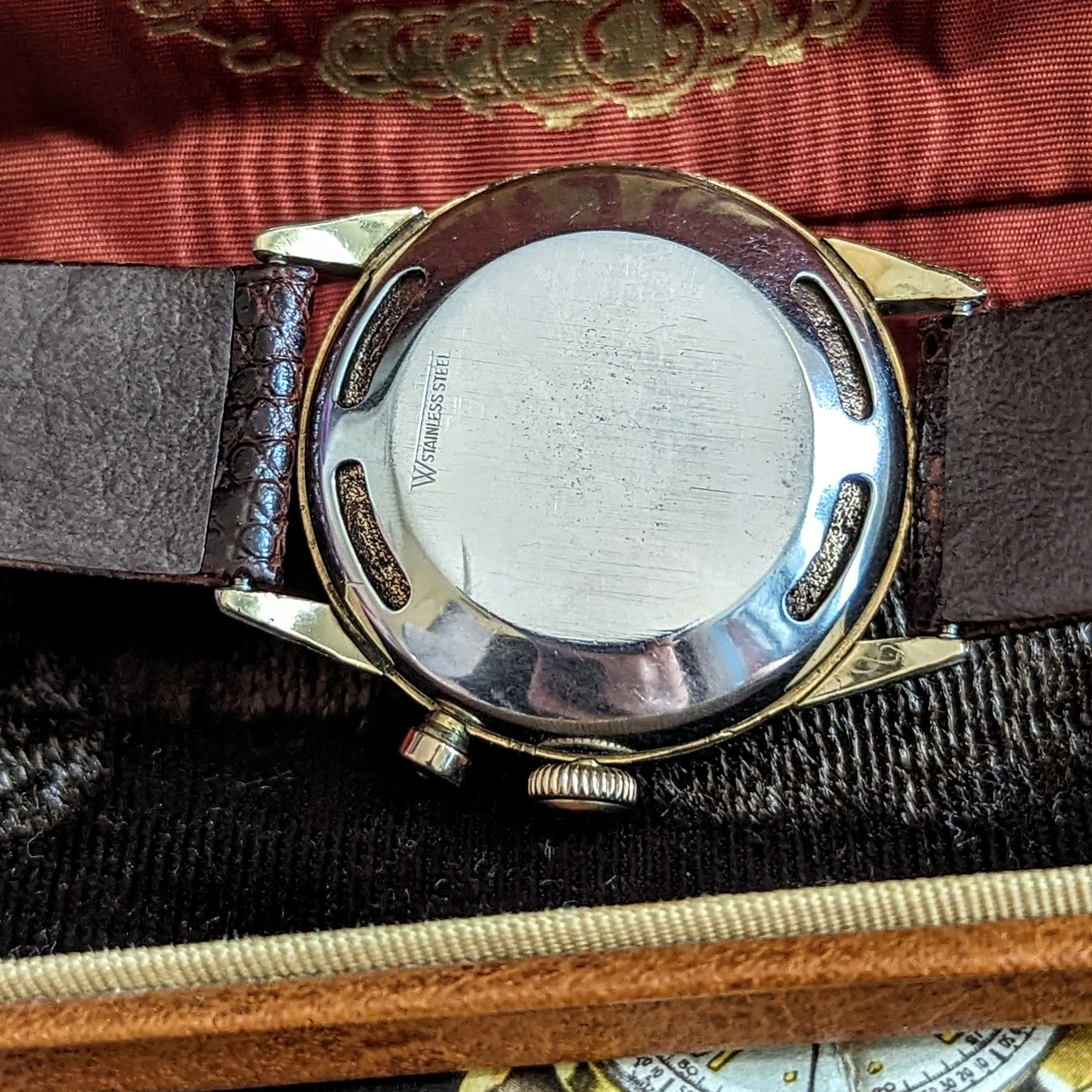 VULCAIN Cricket Alarm Wristwatch 17 Jewels Cal. 120 Swiss Made Vintage Watch - Box & Papers!