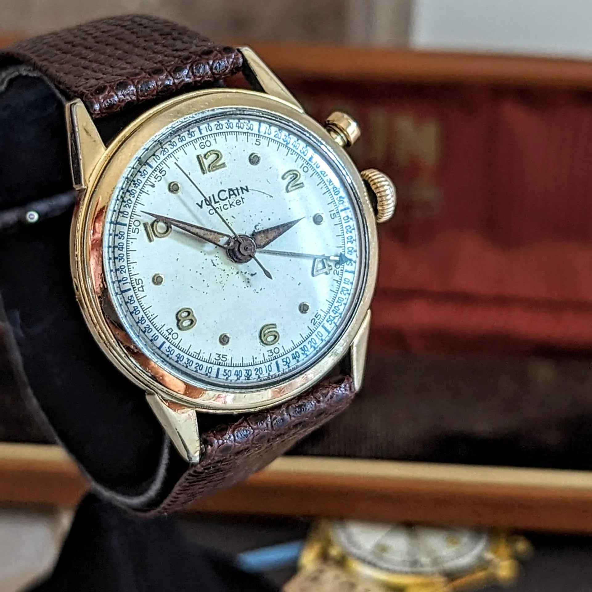 VULCAIN Cricket Alarm Wristwatch 17 Jewels Cal. 120 Swiss Made Vintage Watch - Box & Papers!