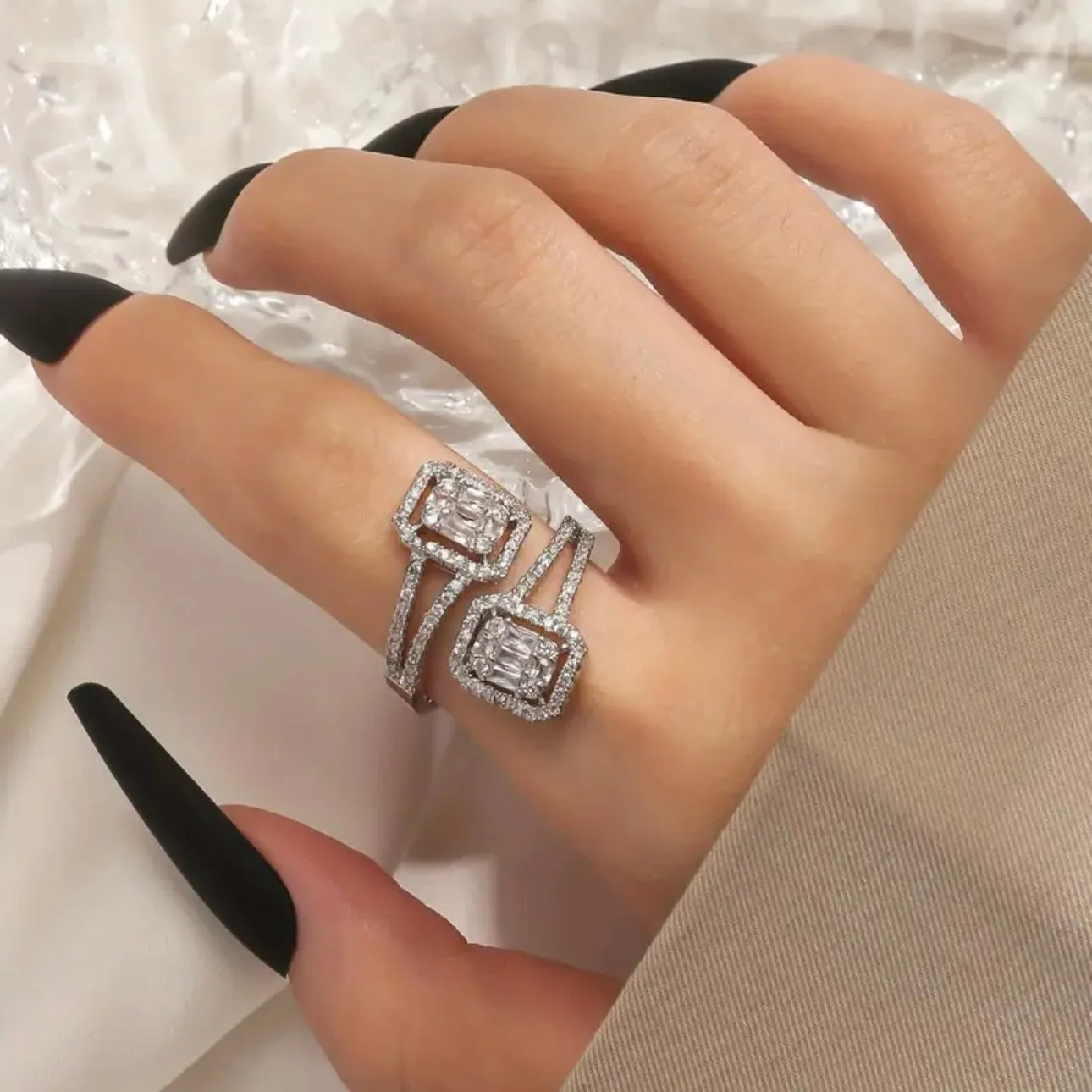 Zircon Wrap All-Fit Ring in Silver